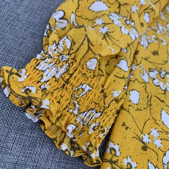 Jasmine & Juliana Yellow Floral‎ Blouse Small 3/4th Sleeves Ruffled Neckline - Picture 4 of 15